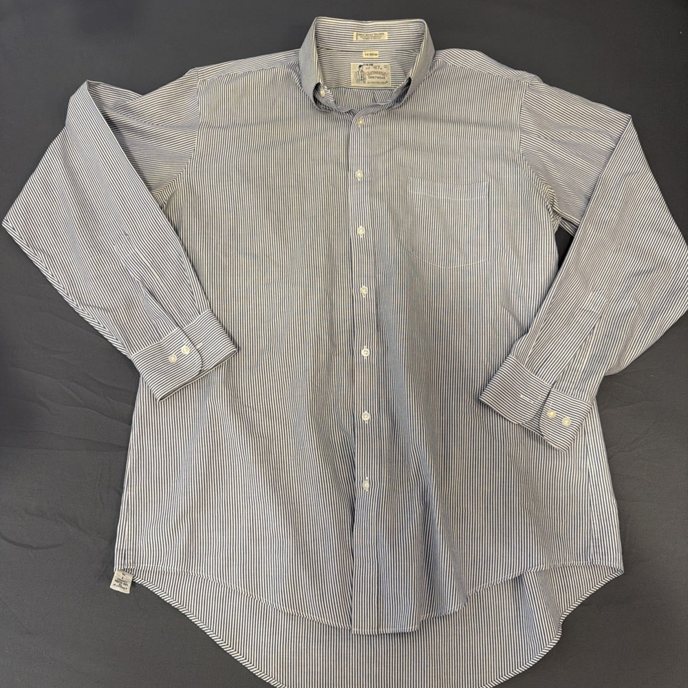 Van Heusen blue and white vertical pinstripe long-sleeve button-up shirt Size 17